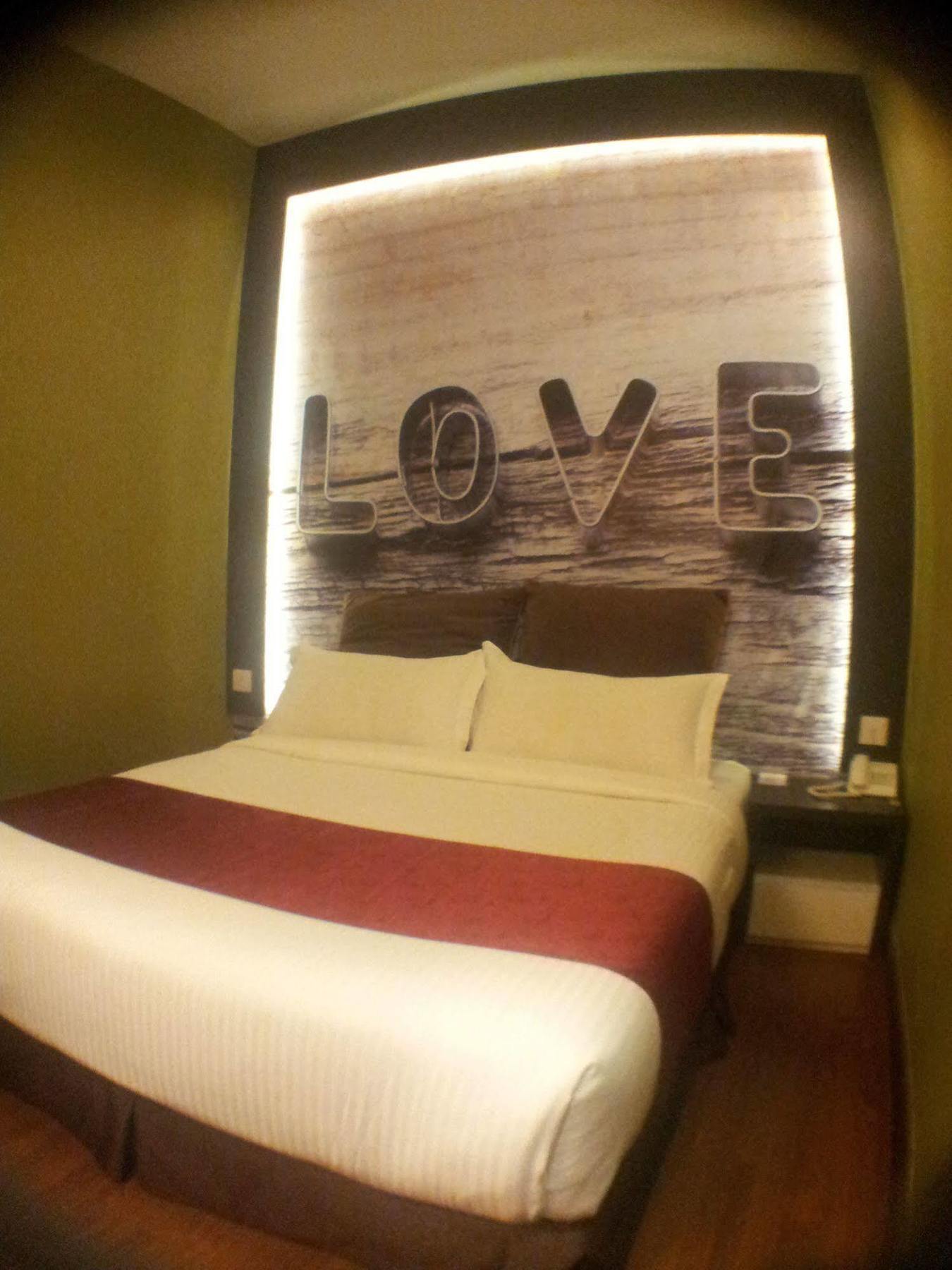 Chariton Hotel Nusa Bestari ジョホールバル エクステリア 写真