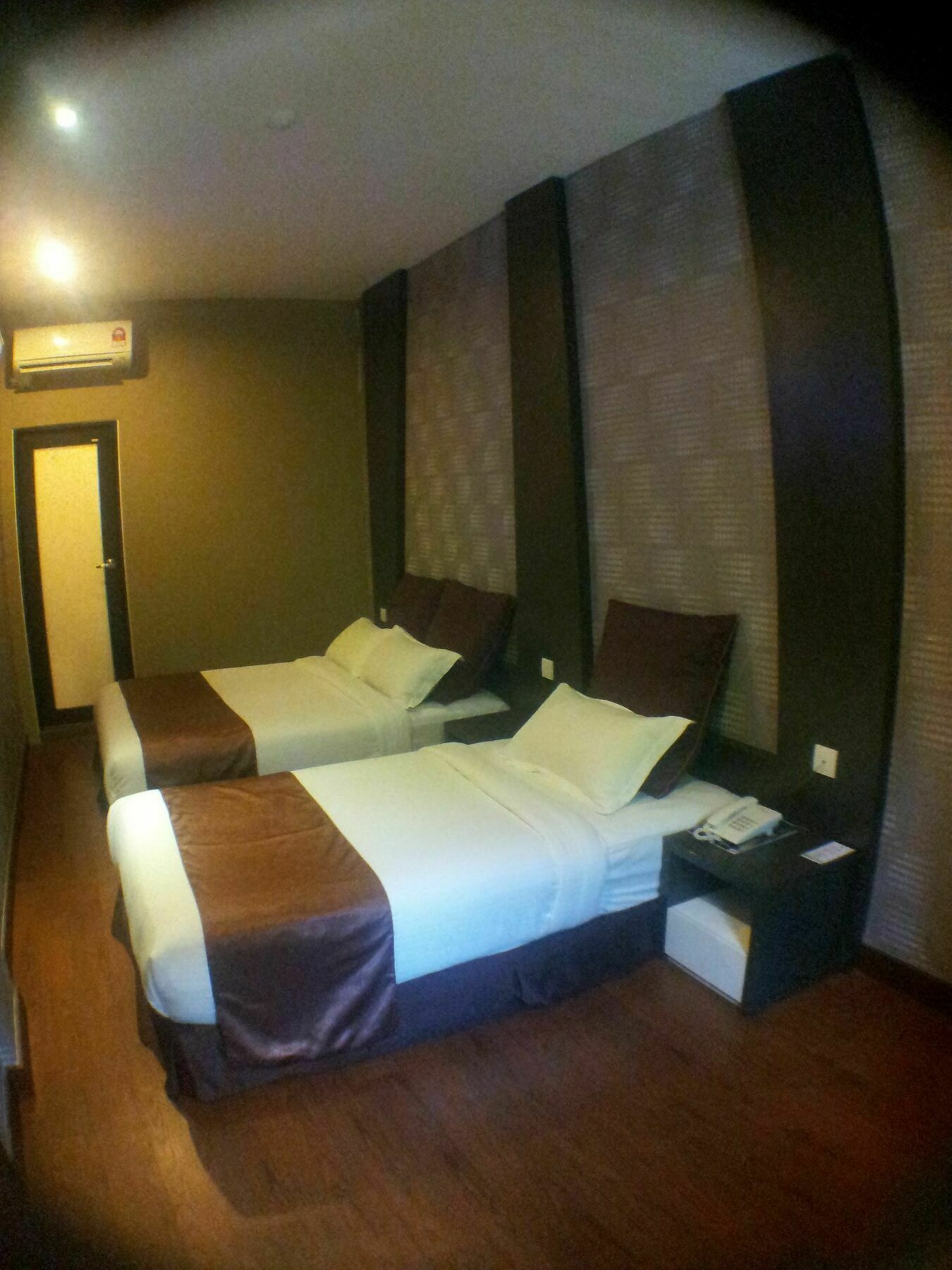 Chariton Hotel Nusa Bestari ジョホールバル エクステリア 写真