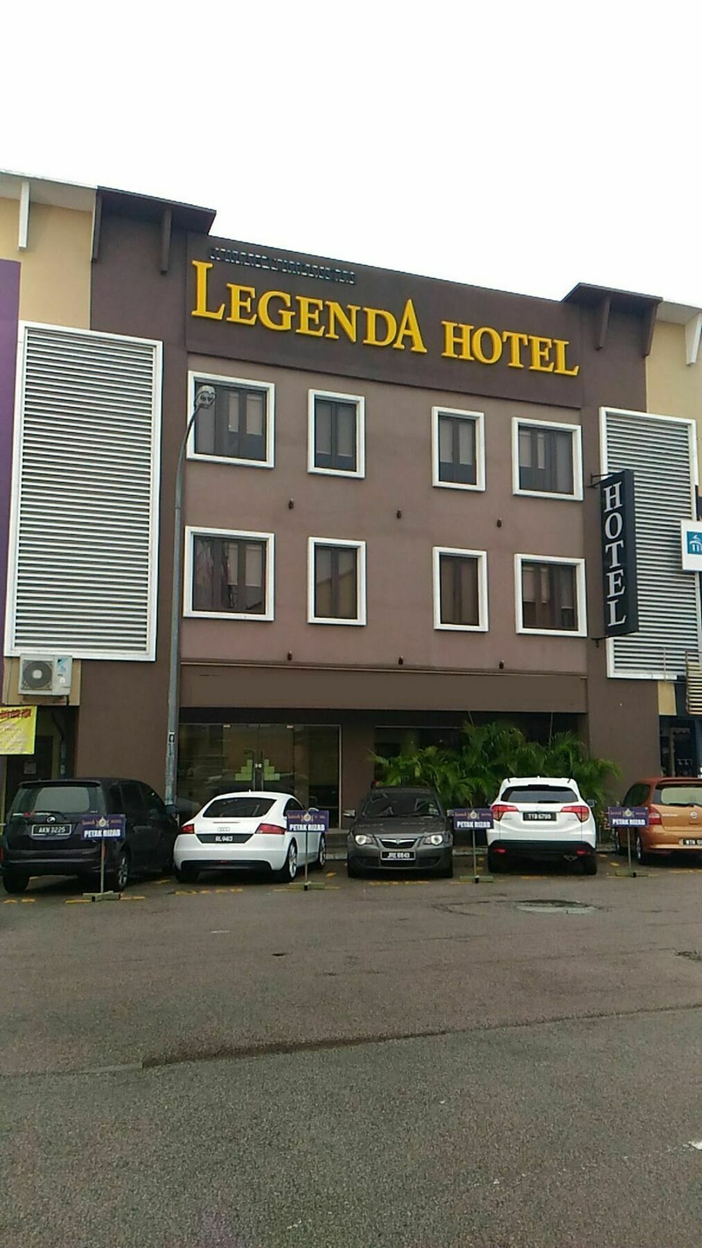 Chariton Hotel Nusa Bestari ジョホールバル エクステリア 写真